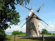 Un vieux moulin à vent au Canada